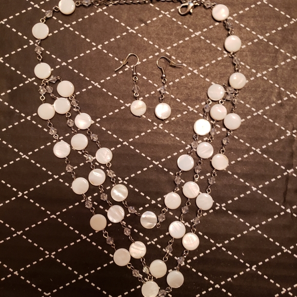 free White stone layered necklace set - Picture 2 of 3